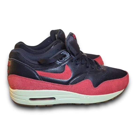 Nike AirMax 1, Black + Red "Sail" with Gum Sole Size 9.5 - Picture 3 of 12